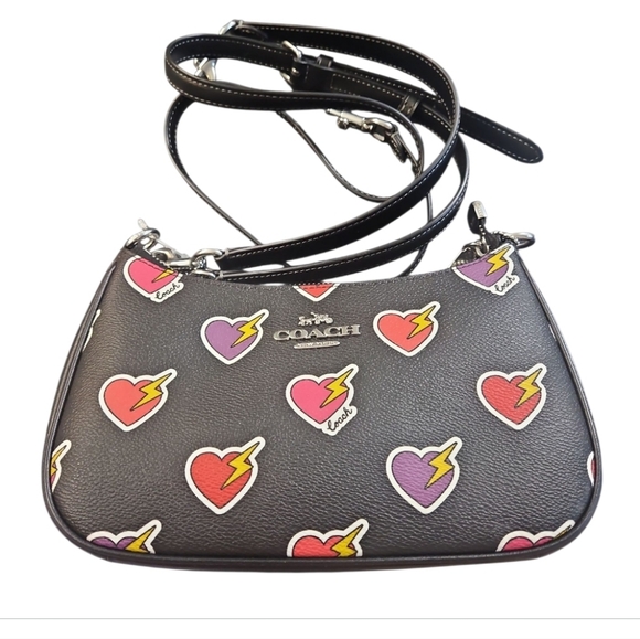 Coach Teri Shoulder Black Bag With Heart Bolt Print - Picture 10 of 11